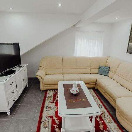 Apartman Slavonia จาโกโว ภายนอก รูปภาพ