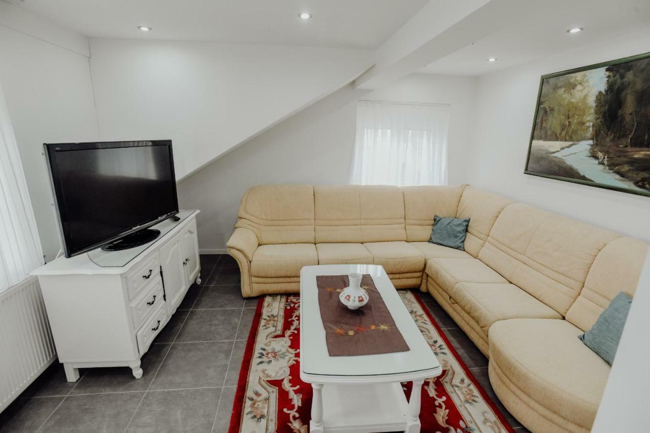 Apartman Slavonia จาโกโว ภายนอก รูปภาพ