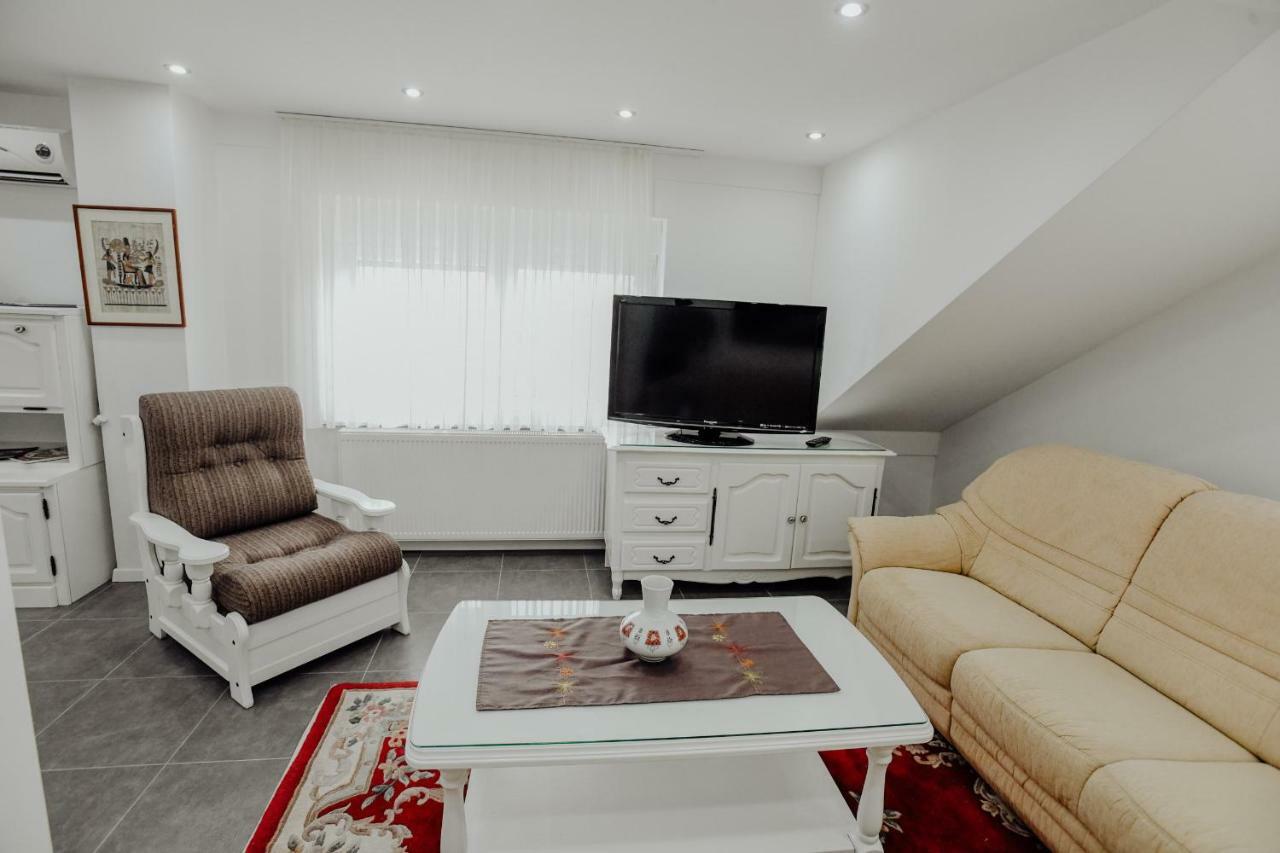 Apartman Slavonia จาโกโว ภายนอก รูปภาพ
