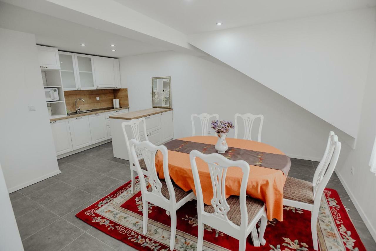 Apartman Slavonia จาโกโว ภายนอก รูปภาพ